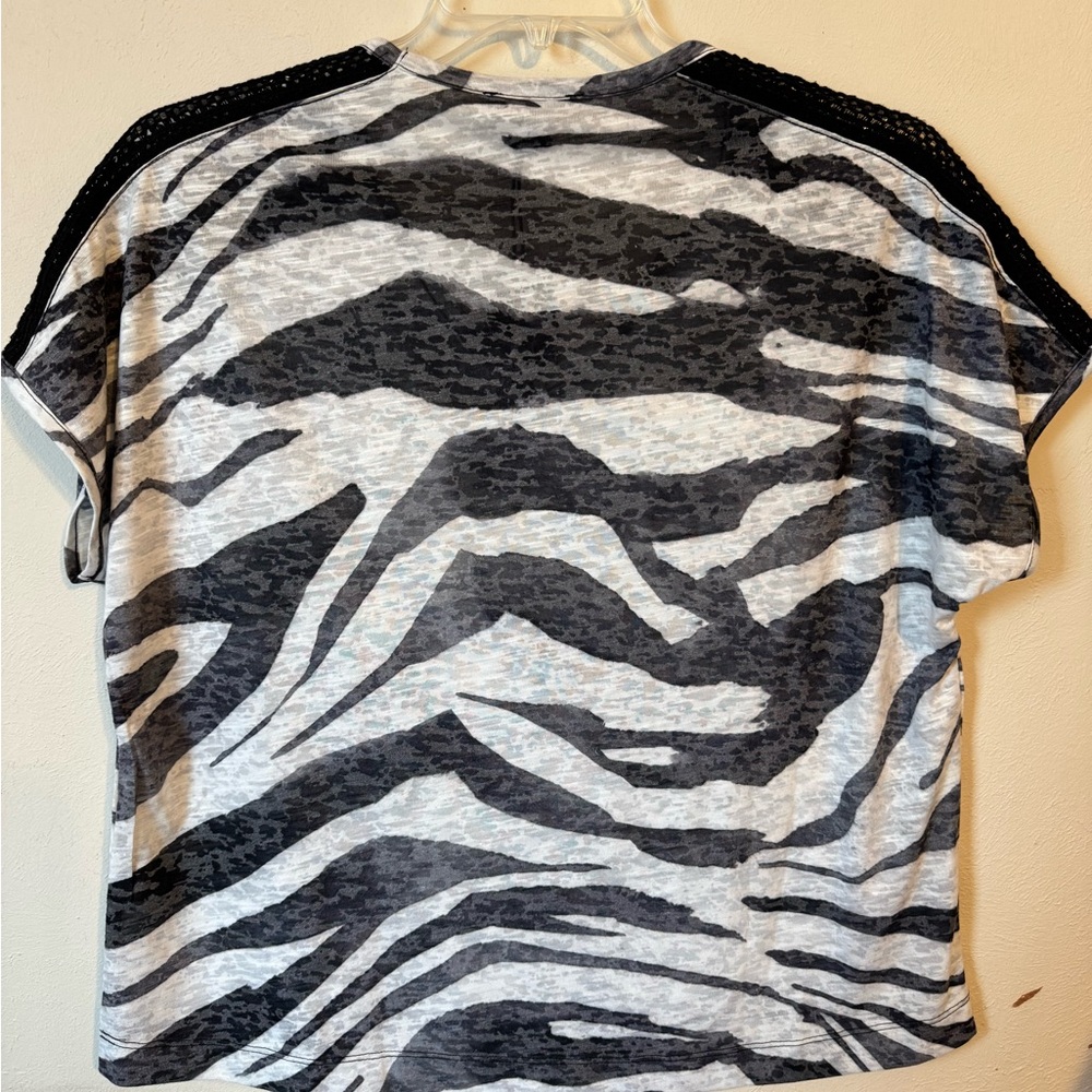 ❤️NWT  DIANE GILMAN DG2 Burnout Knit Top Black Zebra Print  LARGE   #W - Picture 5 of 8